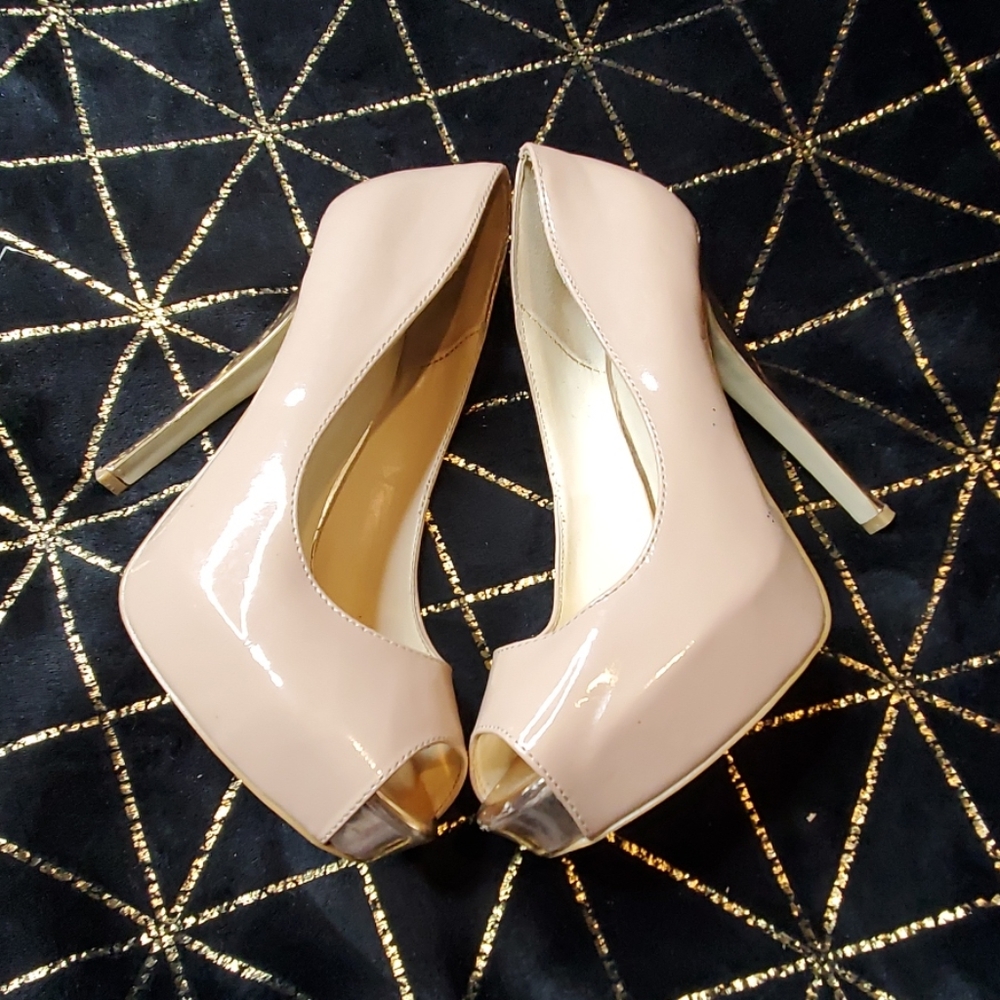 Just fab peep toe pumps